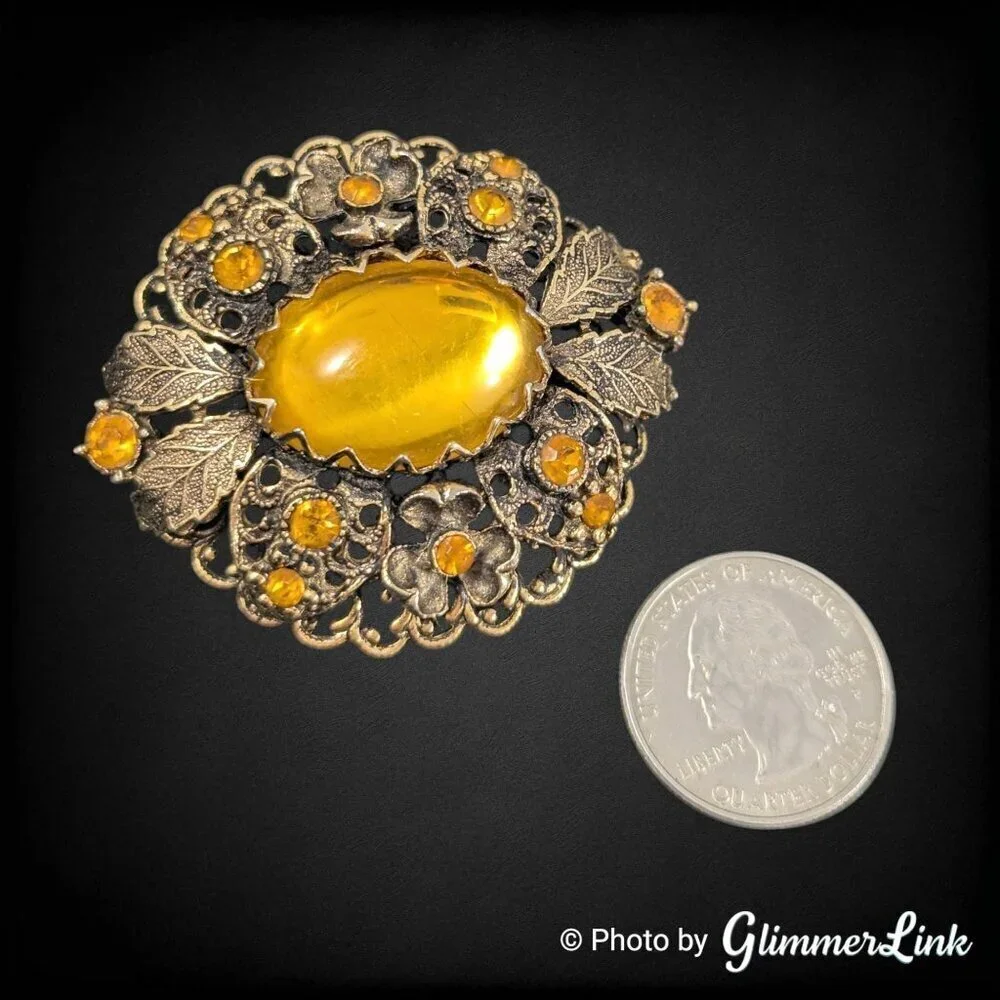 Vintage 70s Floral Leaves Autumnal Layered Ornate Filigree Oval Gold Tone Brooch